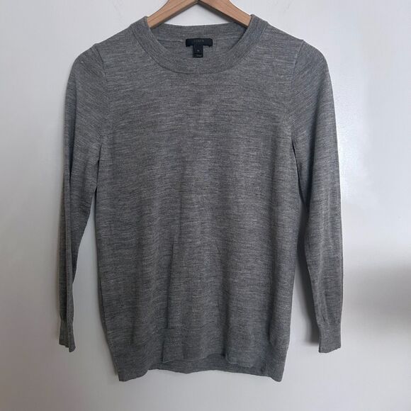 J.Crew 100% Merino Wool Gray Sweater Size Medium - Picture 1 of 5